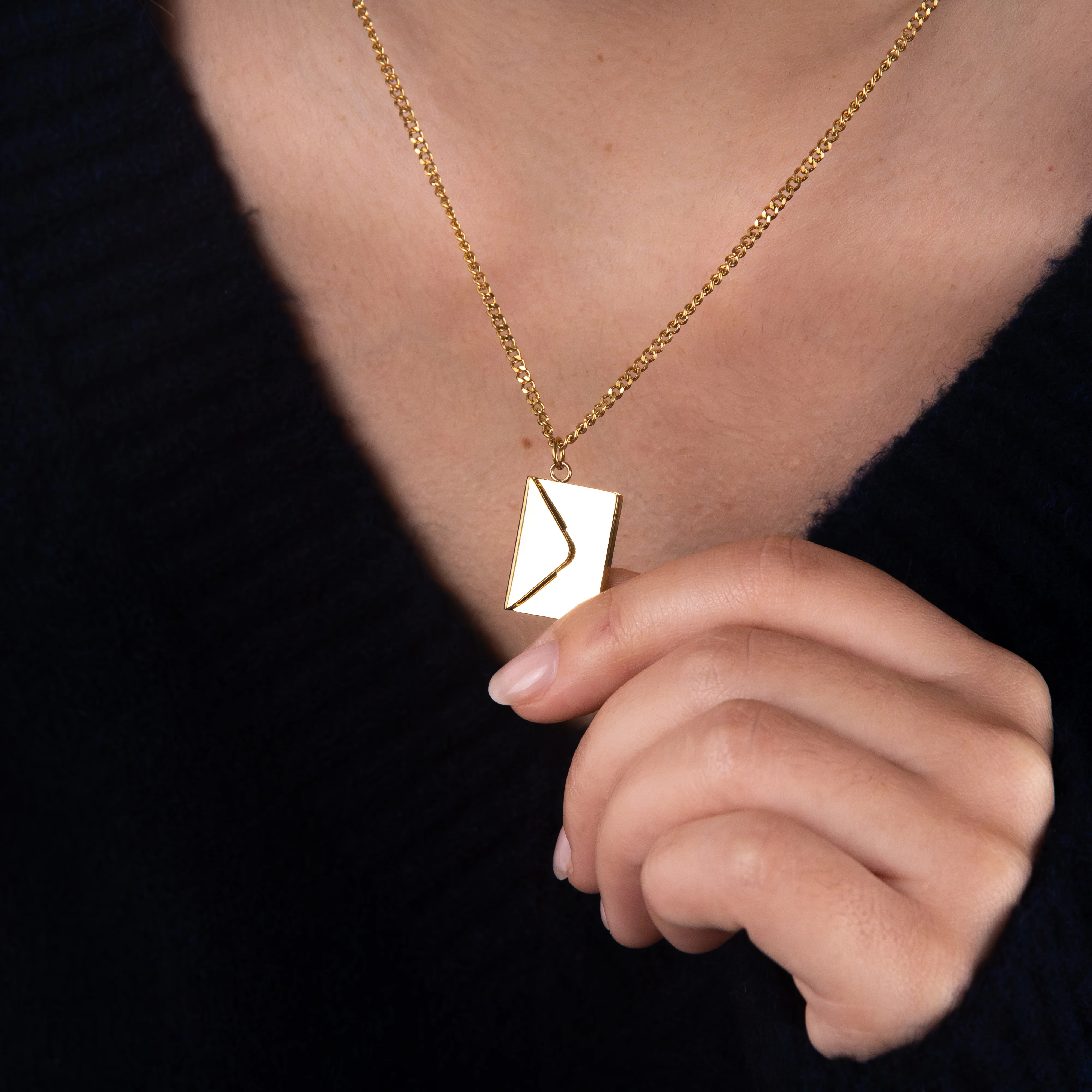 Custom Necklace Letter - Gold - Image 2