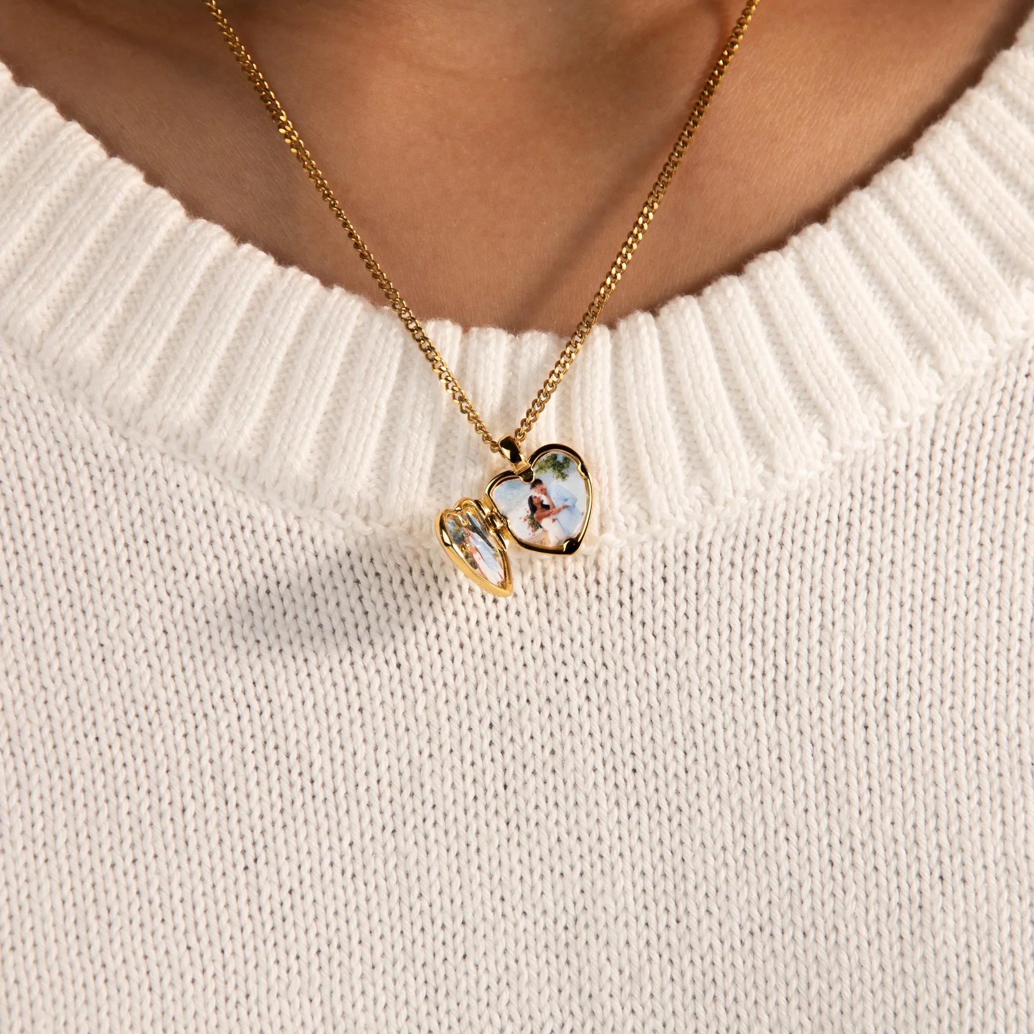 Heart Locket Necklace - Gold - Image 5
